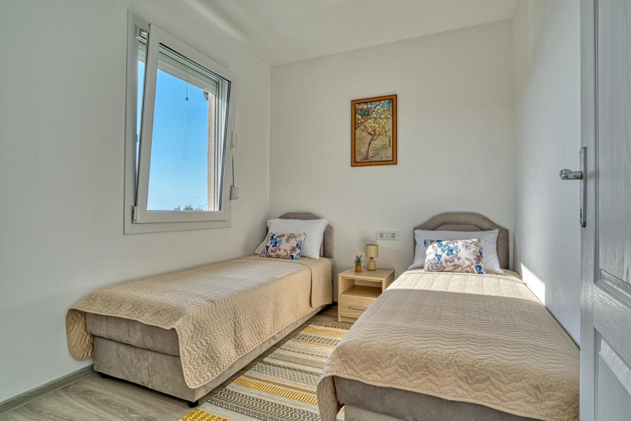 Two Bedroom House With Sea View Maj Buljarica Kültér fotó